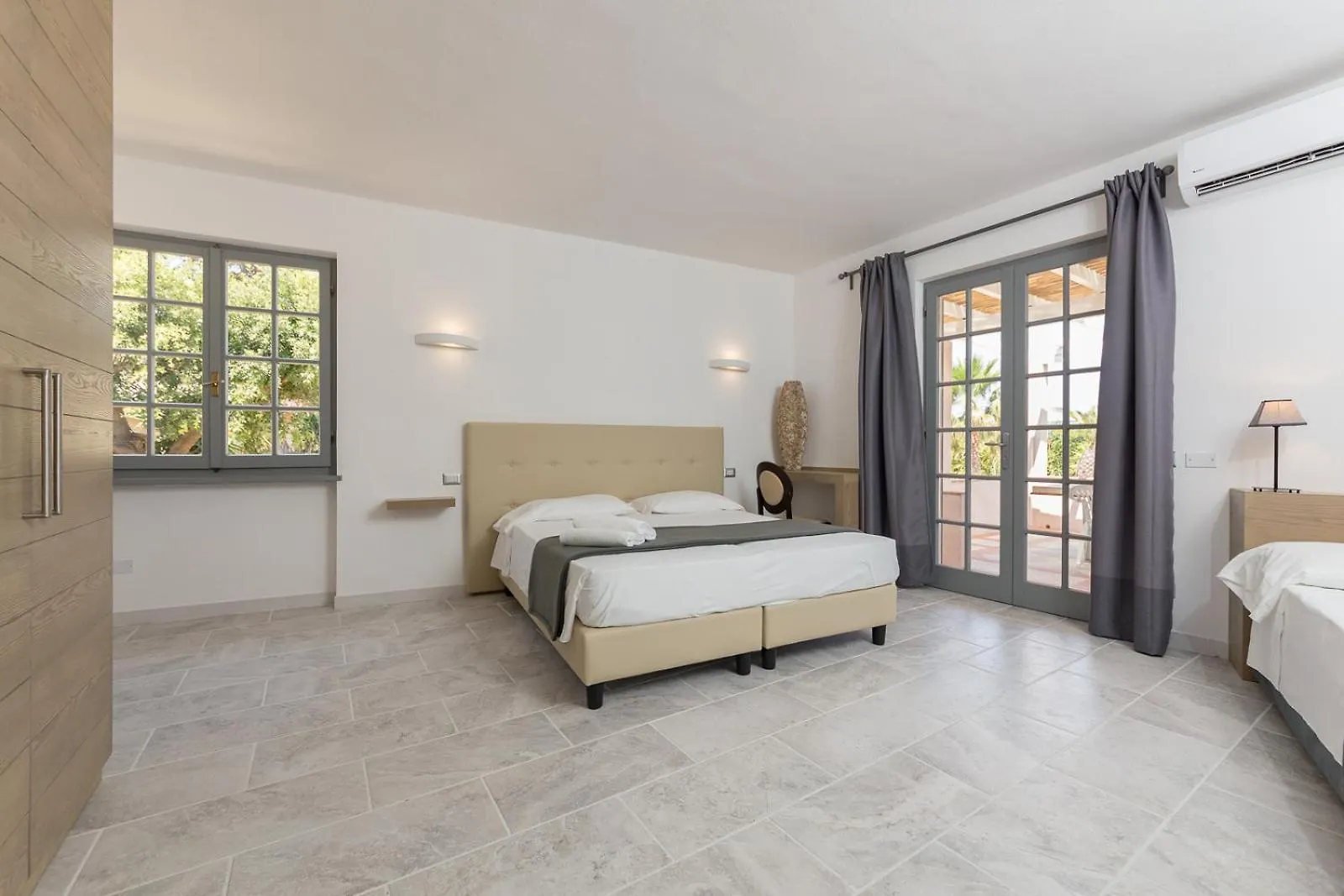 Hotel Delfino Procchio