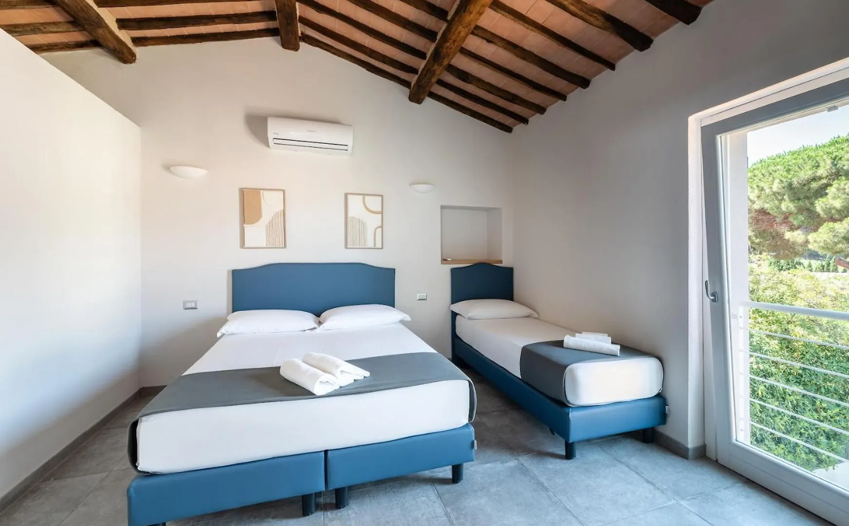 Hotel Delfino Procchio