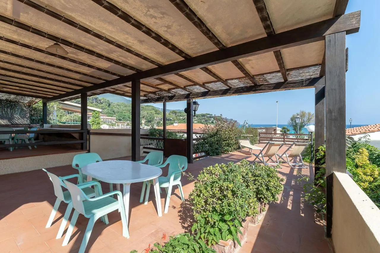 Hotel Delfino Procchio  3*, Procchio (Isola d'Elba) Italy