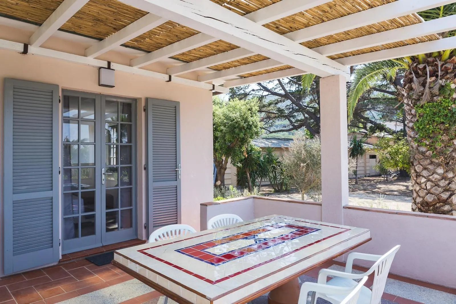 ***  Hotel Delfino Procchio  İtalya