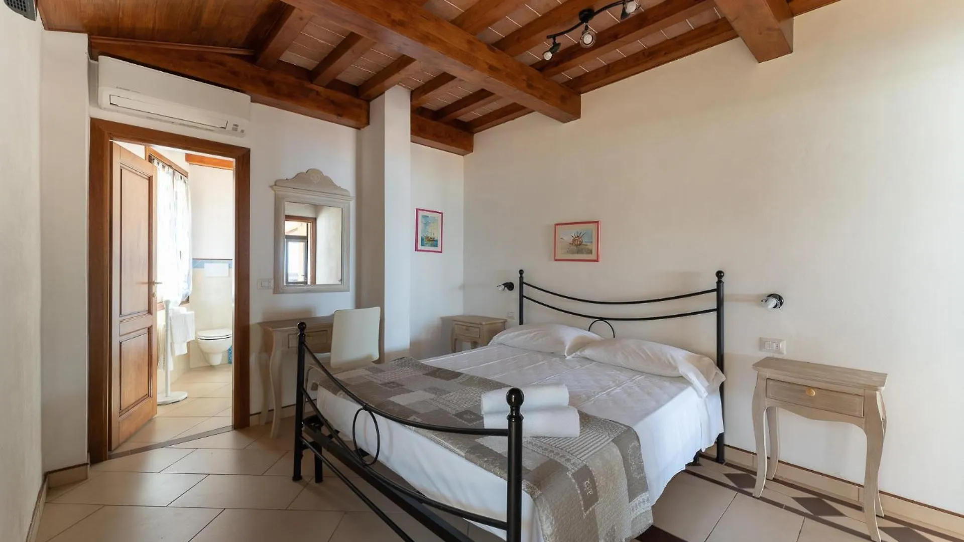 Hotel Delfino Procchio   Procchio (Isola d'Elba)