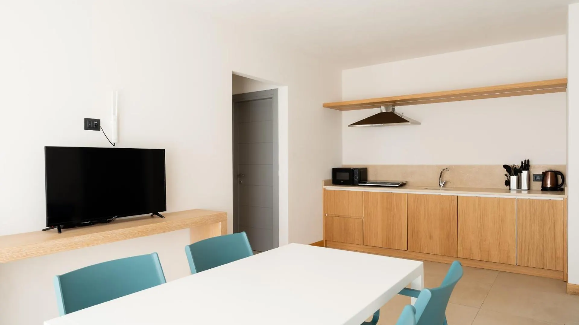 ***  Hotel Delfino Procchio  Italien