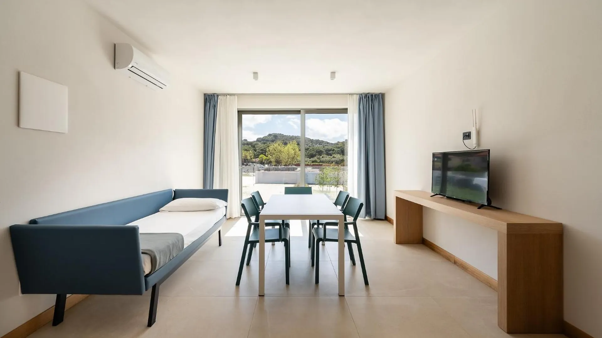 Hotel Delfino Procchio  3*, Procchio (Isola d'Elba)