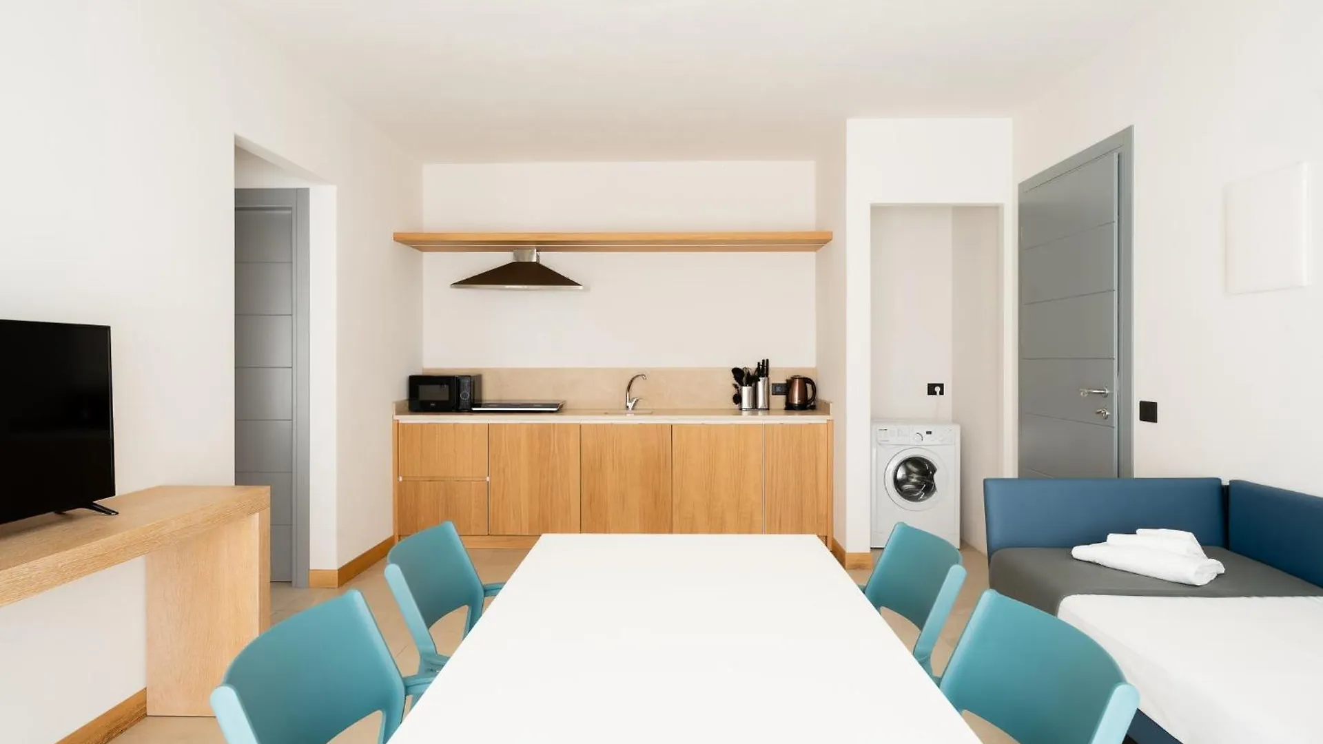 Hotel Delfino Procchio
