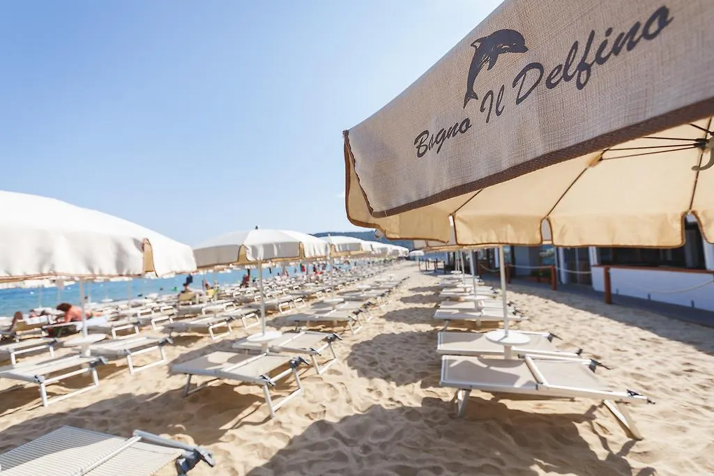 Hotel Delfino Procchio