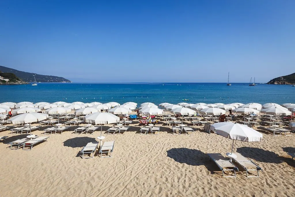Hotel Delfino Procchio