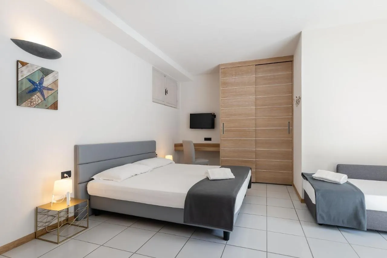 Hotel Delfino Procchio